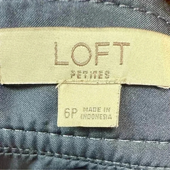 Loft Faux Suede Navy Size 6P - Picture 5 of 6